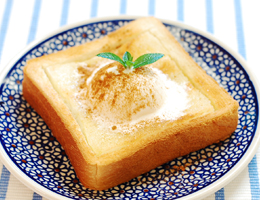塩こうじでほんのり塩味♪ハニーバタートースト