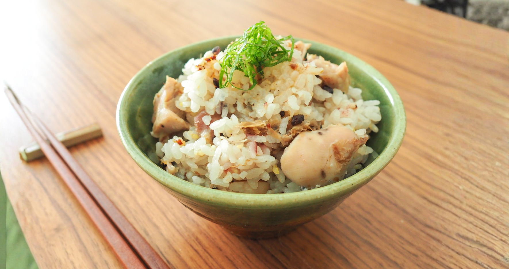 液体塩こうじで鶏肉の炊き込みだしご飯