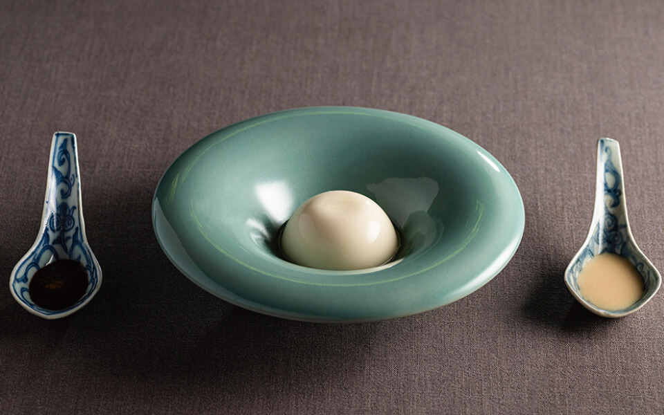 杏仁豆腐 〜塩こうじ２種類のソース〜