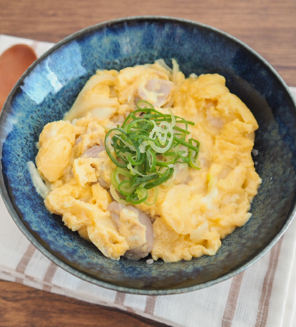 ふわふわ豚こま卵とじ丼