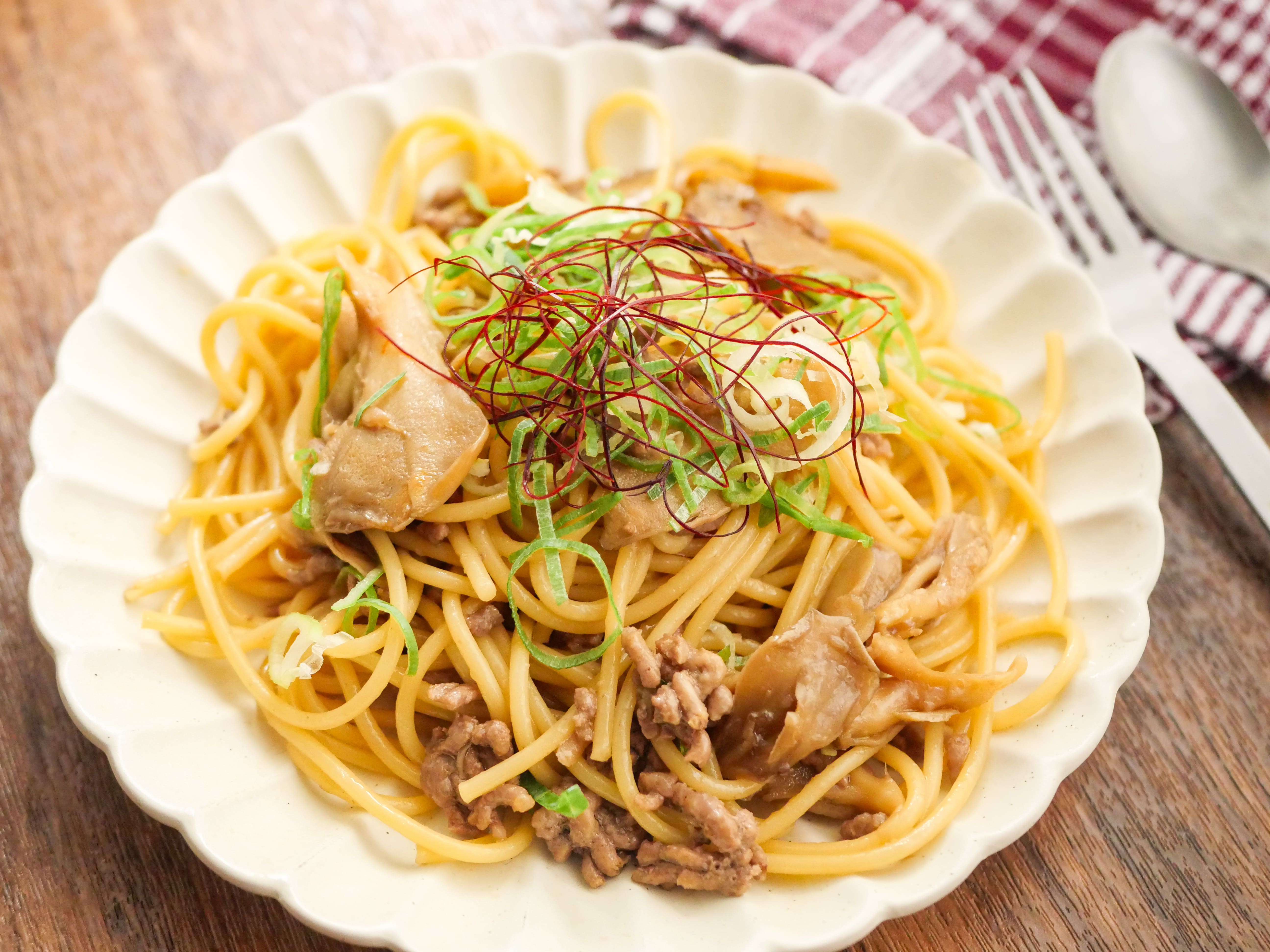 和えてカンタン♪舞茸とひき肉の和風パスタ