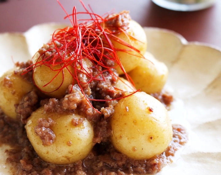 液体塩こうじで新じゃがのそぼろ煮
