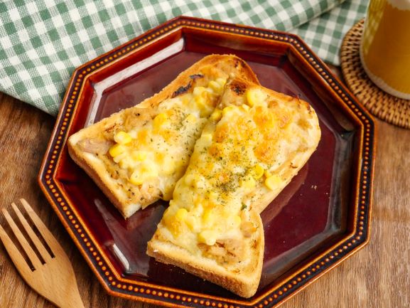 こんがりとろ～り🧀ツナみそトースト