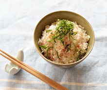 液体塩こうじで♪梅とツナの炊き込みご飯♪