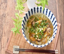 鶏肉ときのこのあんかけうどん