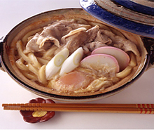 みその旨みと香ばしさを堪能！みそ煮こみうどん